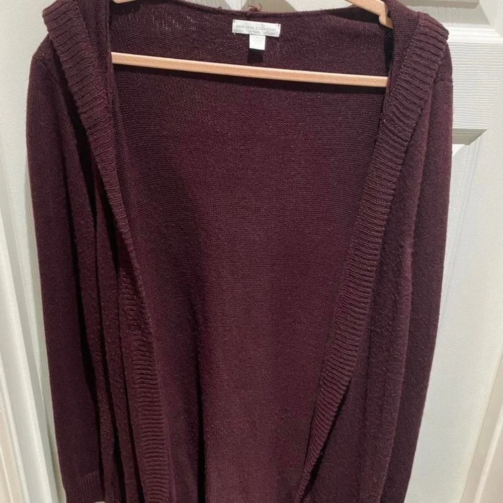 New York & Company burgundy long‎ cardigan with pockets and hoodie